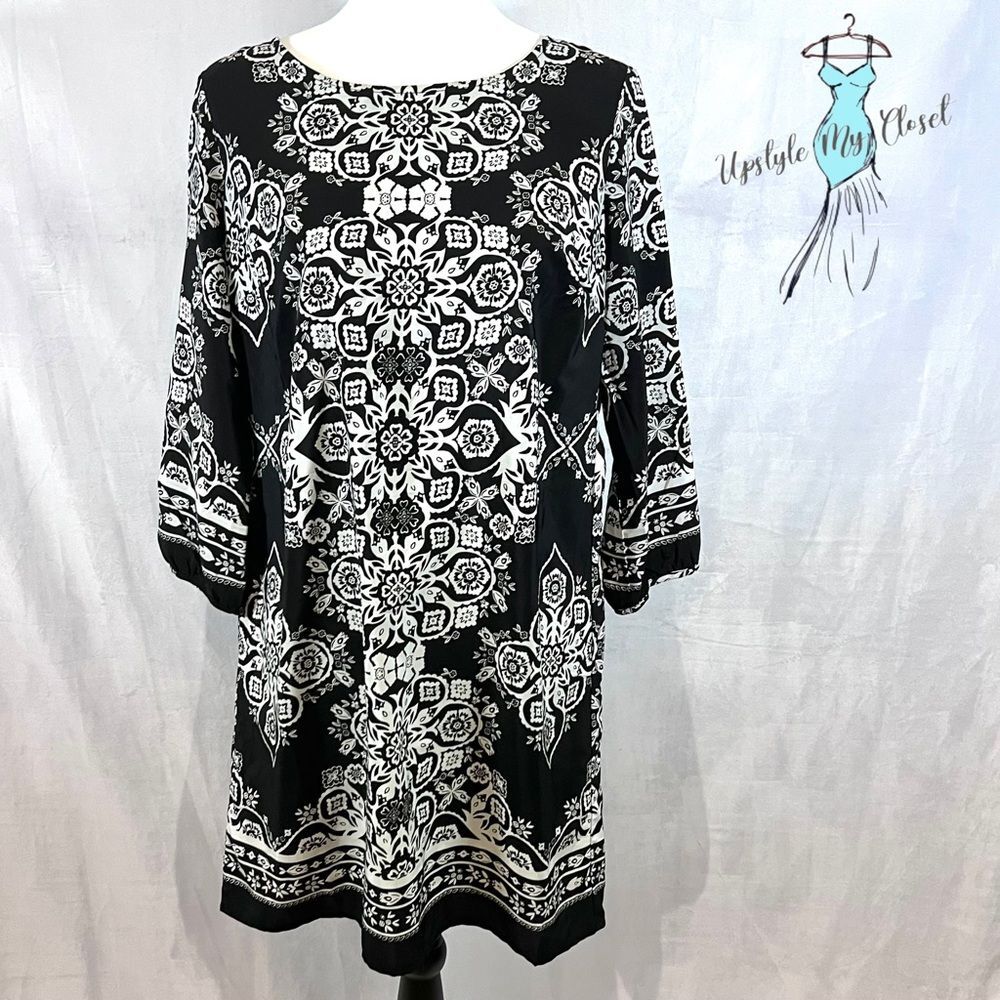 Old navy black and white print shift dress size medium